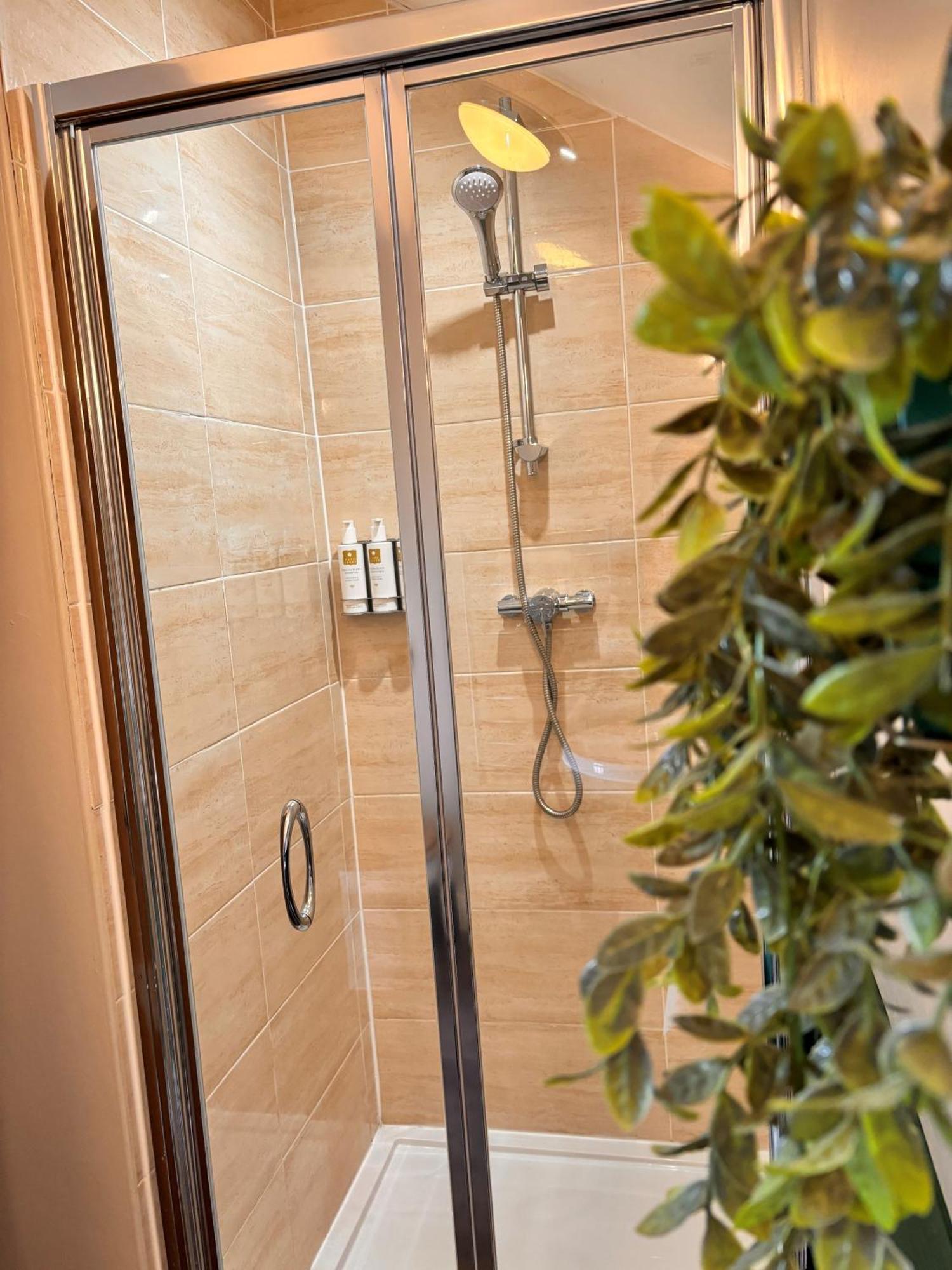 קנדל The Gateway Hotel מראה חיצוני תמונה